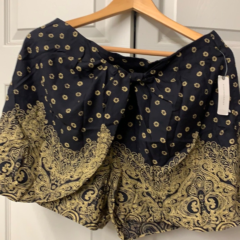 HEI HEI From anthropology shorts size small